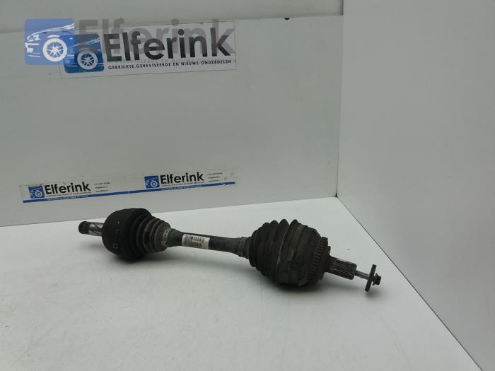 Front drive shaft, left from a Volvo V70 (SW) 2.5 T 20V 2004