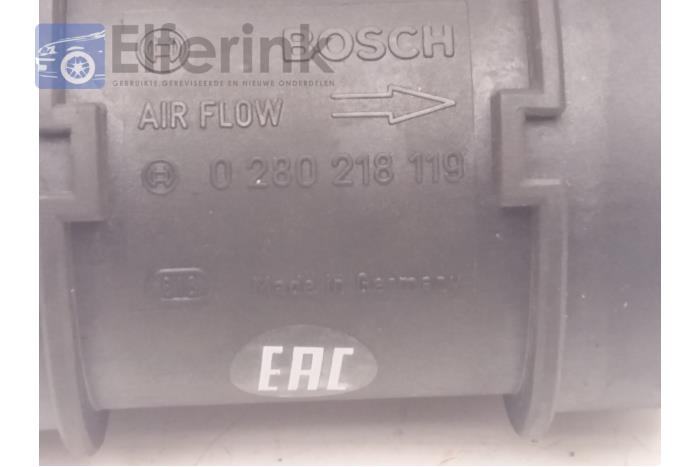 Czujnik masy powietrza z Opel Agila (A) 1.0 12V Twin Port 2003