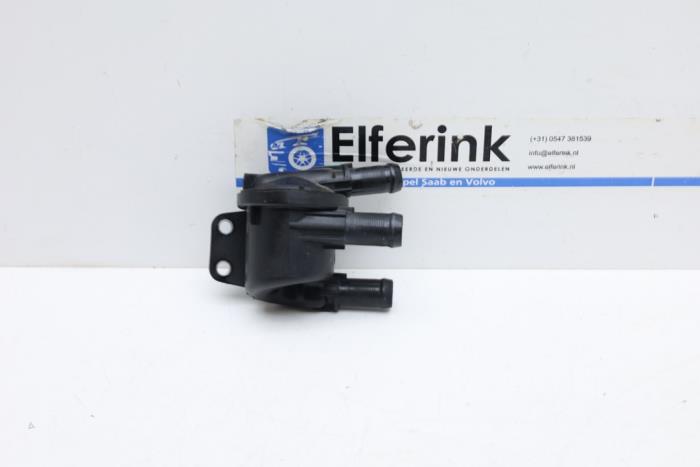 Begagnade Vattenrör Lynk &amp; Co 01 1.5 Pris € 50,00 Marginaltabell erbjuds av Auto Demontage Elferink B.V.