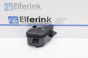 Used Panic lighting switch Lynk &amp; Co 01 1.5 HEV Price € 45,00 Margin scheme offered by Auto Demontage Elferink B.V.