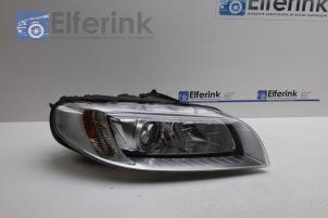 Used Headlight, right Volvo S80 (AR/AS) 2.0 D4 16V Price € 400,00 Margin scheme offered by Auto Demontage Elferink B.V.