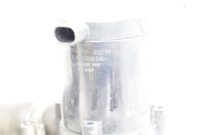 Extra vattenpump från en Volvo S80 (AR/AS) 2.0 D4 16V 2014