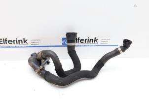 Extra vattenpump från en Volvo S80 (AR/AS) 2.0 D4 16V 2014