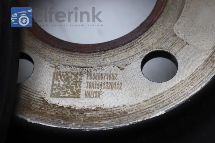 Front brake disc from a Lynk & Co 01 1.5 PHEV 2021