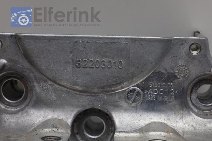 Support moteur d'un Lynk & Co 01 1.5 PHEV 2022