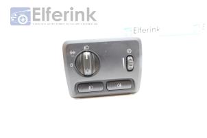 Used Light switch Volvo V70 (SW) 2.4 D5 20V Price € 25,00 Margin scheme offered by Auto Demontage Elferink B.V.