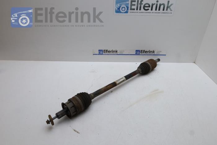 Drive shaft, rear right from a Volvo V60 Cross Country I (FZ) 2.4 D4 20V AWD 2016