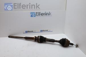 Used Front drive shaft, right Volvo V60 Cross Country I (FZ) 2.4 D4 20V AWD Price € 125,00 Margin scheme offered by Auto Demontage Elferink B.V.