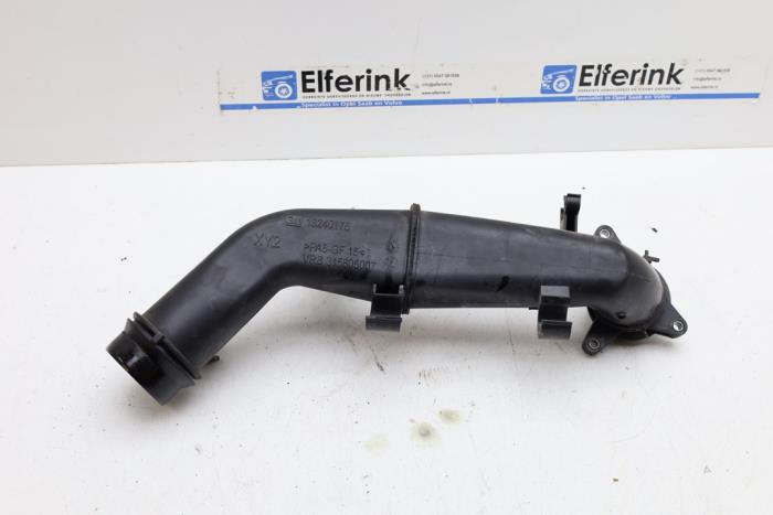Gebrauchte Intercooler Rohr Opel Insignia Sports Tourer 2.0 CDTI 16V 140 ecoFLEX Preis € 25,00 Margenregelung angeboten von Auto Demontage Elferink B.V.