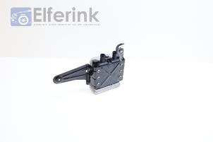 Used Radiator fluid heating module Lynk &amp; Co 01 1.5 PHEV Price € 390,00 Margin scheme offered by Auto Demontage Elferink B.V.