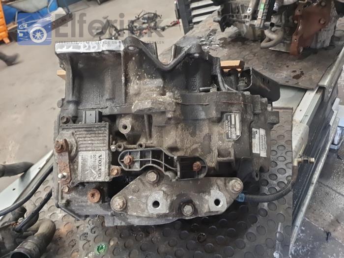 Gearbox from a Volvo XC70 (BZ) 2.4 D5 20V AWD 2008