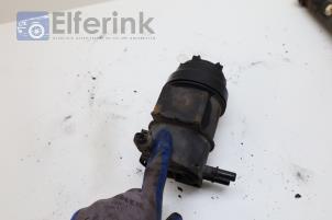 Usagé Boîtier de filtre carburant Volvo XC70 (BZ) 2.4 D5 20V AWD Prix € 50,00 Règlement à la marge proposé par Auto Demontage Elferink B.V.