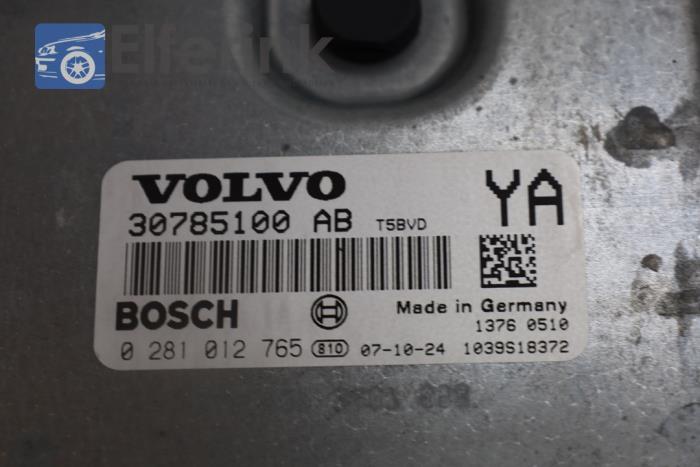 Ordenadores de inyección de un Volvo XC70 (BZ) 2.4 D5 20V AWD 2008
