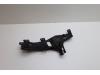 Front bumper bracket, right from a Volvo V60 II (ZW), 2018 2.0 D3 16V, Combi/o, Diesel, 1.969cc, 110kW (150pk), FWD, D4204T16, 2018-02 / 2021-12, ZW72 2019