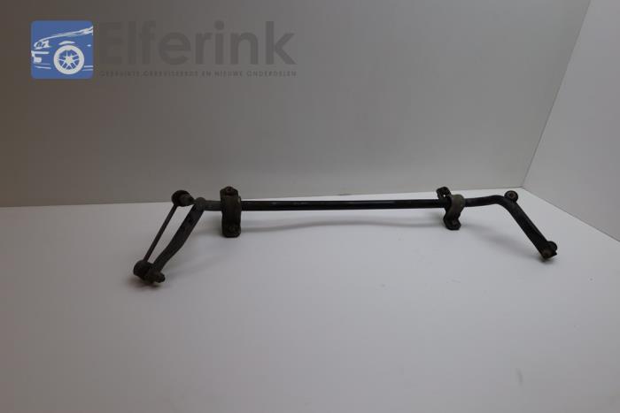 Front anti-roll bar from a Volvo V60 II (ZW) 2.0 D3 16V 2019