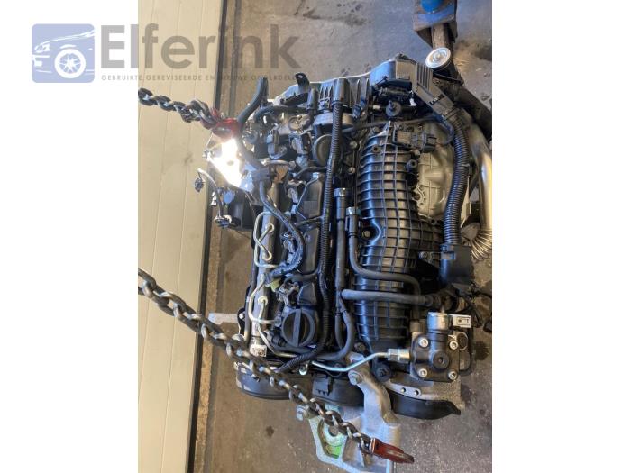 Motor de un Volvo V60 II (ZW) 2.0 D3 16V 2019