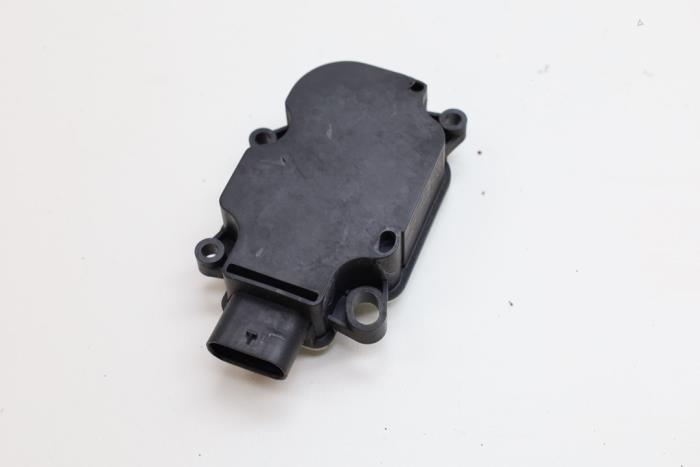 Gebrauchte Drosselklappe Motor Volvo V60 II (ZW) 2.0 D3 16V Preis € 25,00 Margenregelung angeboten von Auto Demontage Elferink B.V.