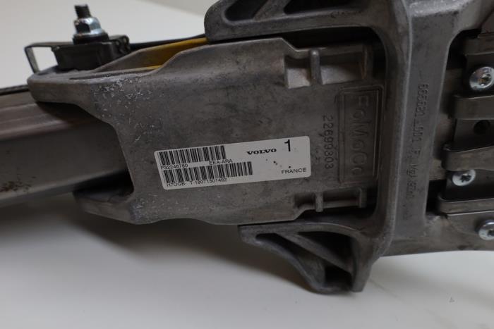 Steering column housing Volvo V60 II 2.0 D3 16V - 32246736