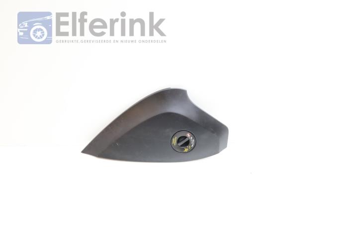 Airbag lock from a Volvo V60 II (ZW) 2.0 D3 16V 2019