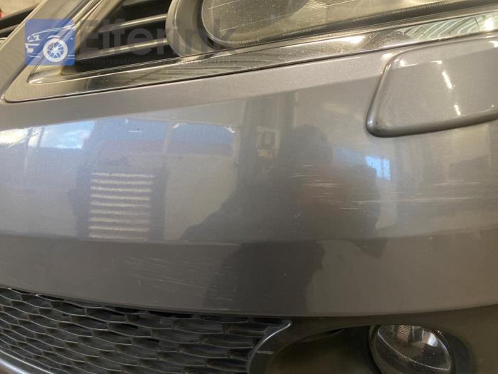 Front bumper from a Saab 9-5 Estate (YS3E) 2.3 Turbo 16V 2007