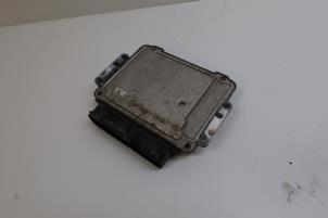 Injection computer from a Opel Zafira (M75) 1.9 CDTI 16V 2010