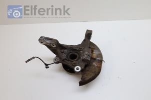 Used Knuckle, front right Opel Signum (F48) 2.2 direct 16V Price € 40,00 Margin scheme offered by Auto Demontage Elferink B.V.