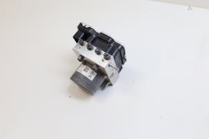 Bloc ABS d'un Opel Corsa F (UB/UH/UP) Electric, Corsa-e 50kWh 2021