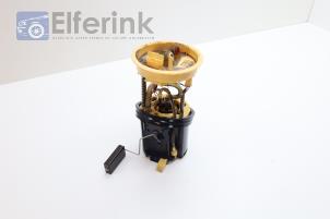 Used Electric fuel pump Volvo V70 (BW) 2.4 D5 20V Price € 65,00 Margin scheme offered by Auto Demontage Elferink B.V.