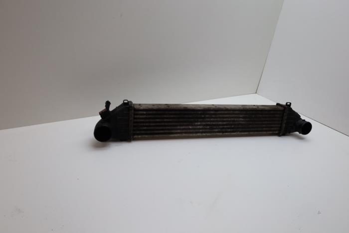 Usados Intercooler Volvo C70 (MC) 2.4 D5 20V Autom. Precio € 65,00 Norma de margen ofrecido por Auto Demontage Elferink B.V.