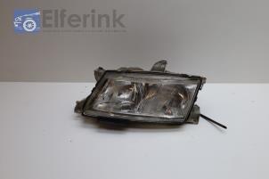 Used Headlight, left Saab 9-5 Estate (YS3E) 2.3t 16V Price € 40,00 Margin scheme offered by Auto Demontage Elferink B.V.