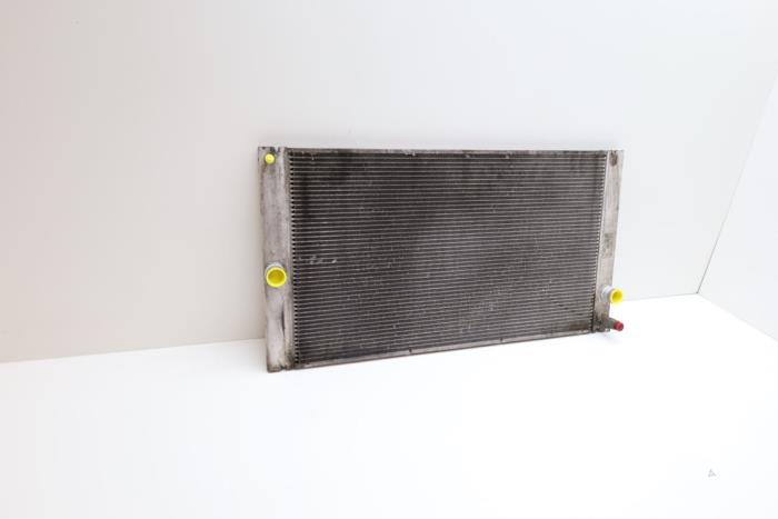 Usagé Radiateur Volvo C70 (MC) 2.4 D5 20V Autom. Prix € 50,00 Règlement à la marge proposé par Auto Demontage Elferink B.V.