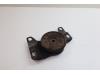 Engine mount from a Volvo C70 (MC), 2006 / 2013 2.4 D5 20V Autom., Convertible, Diesel, 2.401cc, 132kW (179pk), FWD, D5244T8; EURO4, 2006-03 / 2010-07, MC77 2007