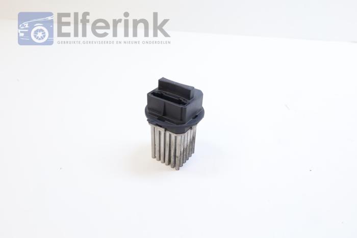 Heater resistor from a Volvo V70 (BW) 2.4 D5 20V 2008
