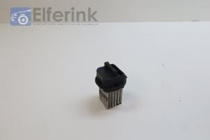 Used Heater resistor Volvo V70 (BW) 2.4 D5 20V Price € 25,00 Margin scheme offered by Auto Demontage Elferink B.V.