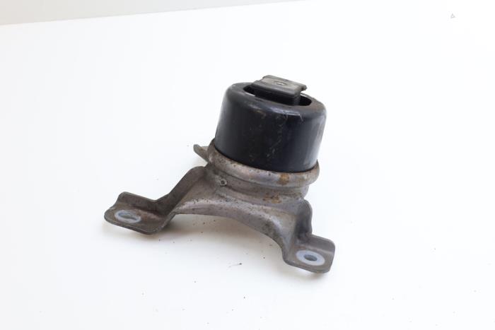 Used Engine mount Volvo V70 (BW) 2.4 D5 20V Price € 30,00 Margin scheme offered by Auto Demontage Elferink B.V.
