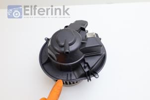 Used Heating and ventilation fan motor Volvo V70 (SW) 2.4 20V 140 Price € 40,00 Margin scheme offered by Auto Demontage Elferink B.V.