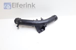 Gebrauchte Intercooler Rohr Lynk &amp; Co 01 1.5 PHEV Preis € 50,00 Margenregelung angeboten von Auto Demontage Elferink B.V.