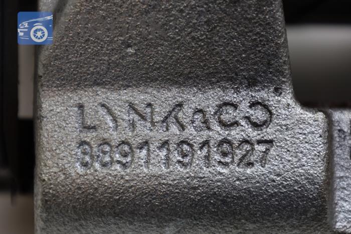 Bremszange links vorne van een Lynk & Co 01 1.5 PHEV 2022