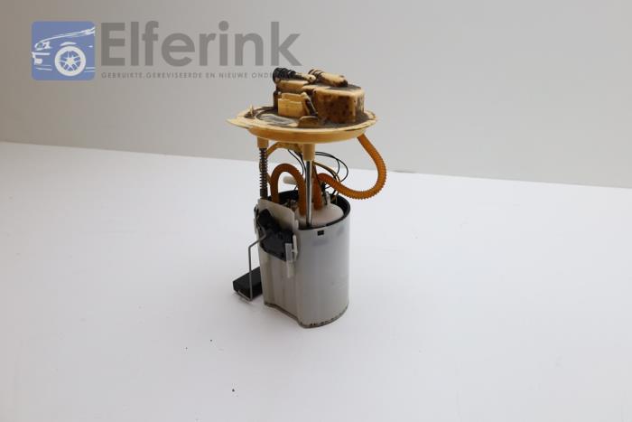 Electric fuel pump from a Volvo V60 I (FW/GW) 2.0 T5 16V 2011