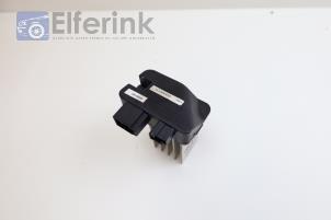 Used Heater resistor Volvo V70 (GW/LW/LZ) 2.4 20V 140 Price € 50,00 Margin scheme offered by Auto Demontage Elferink B.V.