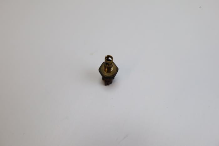 Engine temperature sensor from a Saab 9-3 I (YS3D) 2.0t 16V 1999