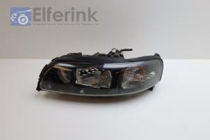 Used Headlight, left Volvo XC70 (SZ) XC70 2.4 T 20V Price € 350,00 Margin scheme offered by Auto Demontage Elferink B.V.