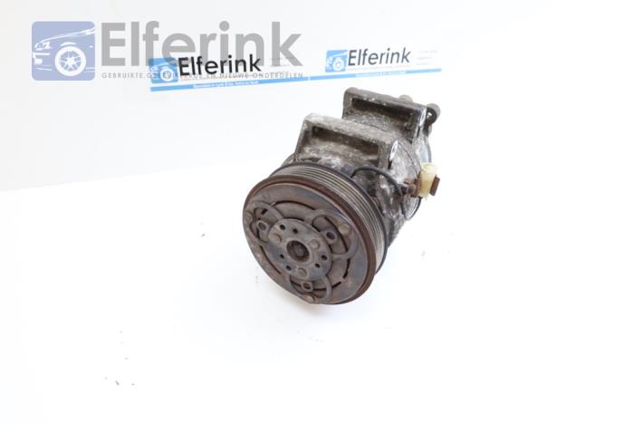 Air conditioning pump from a Volvo XC90 I 2.9 T6 24V 2007