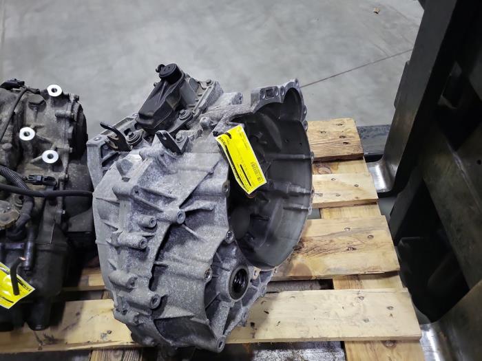 Gebrauchte Getriebe Volvo V70 (BW) 2.5 FT 20V Preis € 400,00 Margenregelung angeboten von Auto Demontage Elferink B.V.