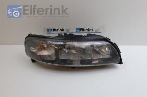 Used Headlight, right Volvo V70 (SW) 2.4 T 20V Price € 75,00 Margin scheme offered by Auto Demontage Elferink B.V.