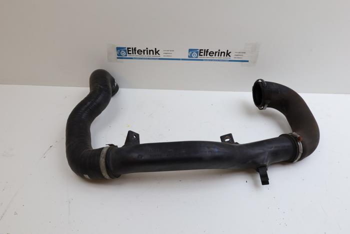 Gebrauchte Intercooler Rohr Saab 9-3 II (YS3F) 1.9 TTiD 16V Preis € 100,00 Margenregelung angeboten von Auto Demontage Elferink B.V.