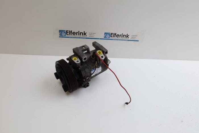 Usagé Compresseur de clim Saab 900 II (YS3D) 2.0 SE Turbo 16V Prix € 150,00 Règlement à la marge proposé par Auto Demontage Elferink B.V.