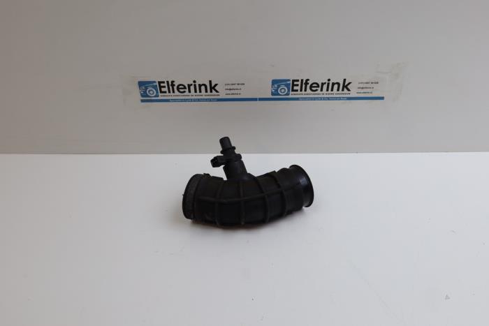 Turbo intake pipe