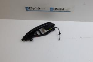 Used Rear door handle 4-door, right Volvo V60 II (ZW) 2.0 D3 16V Price € 50,00 Margin scheme offered by Auto Demontage Elferink B.V.