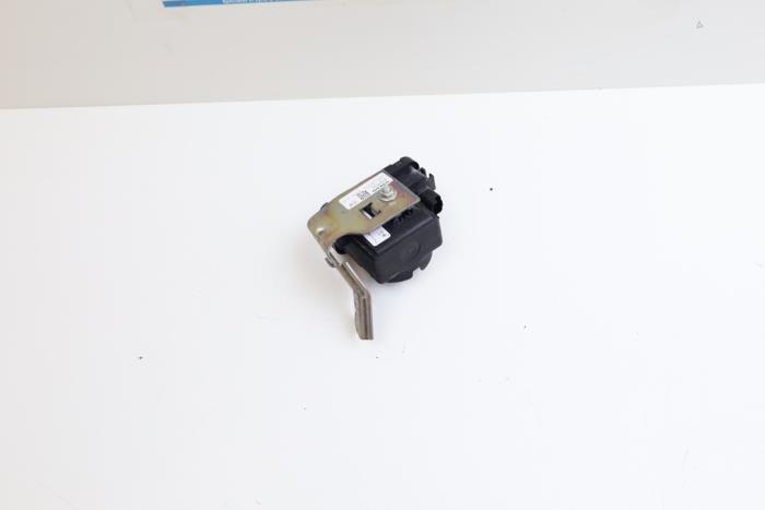 Gebrauchte Alarm Pulssensor Herz Volvo V60 II (ZW) 2.0 D3 16V Preis € 50,00 Margenregelung angeboten von Auto Demontage Elferink B.V.